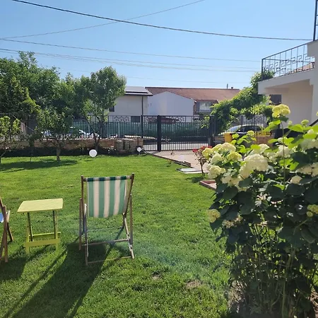 Casa Tuia By Eforooms - Liniste Si Primitoare Aproape De Plaja Vendégház *