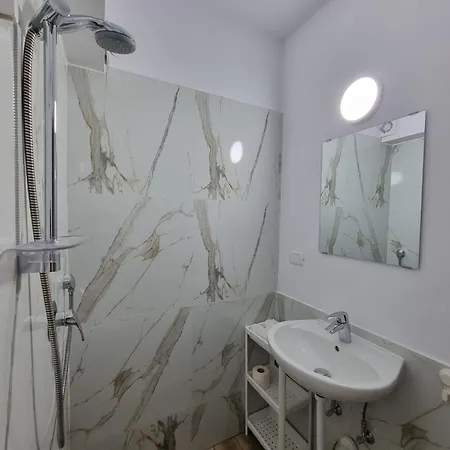 Casa Tuia By Eforooms - Liniste Si Primitoare Casa de hóspedes 3*