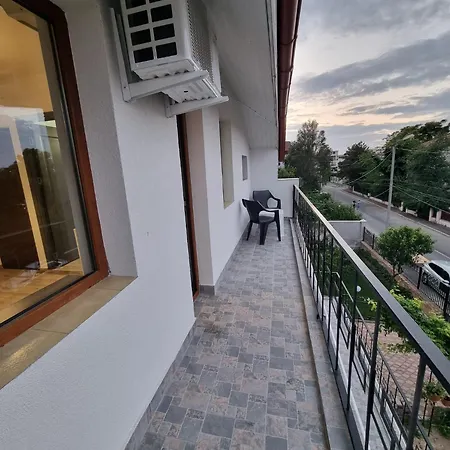 Casa Tuia By Eforooms - Liniste Si Primitoare 3*