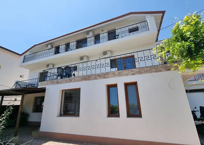 ゲストハウス Casa Tuia By Eforooms - Liniste Si Primitoare Aproape De Plaja *